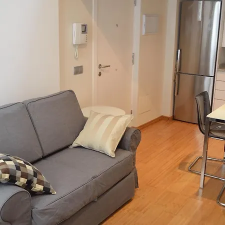 Apartment Girona Housing Ginesta 9 *