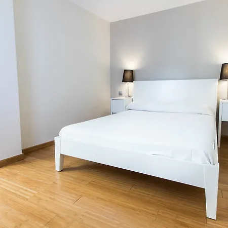 Girona Housing Ginesta 9 *