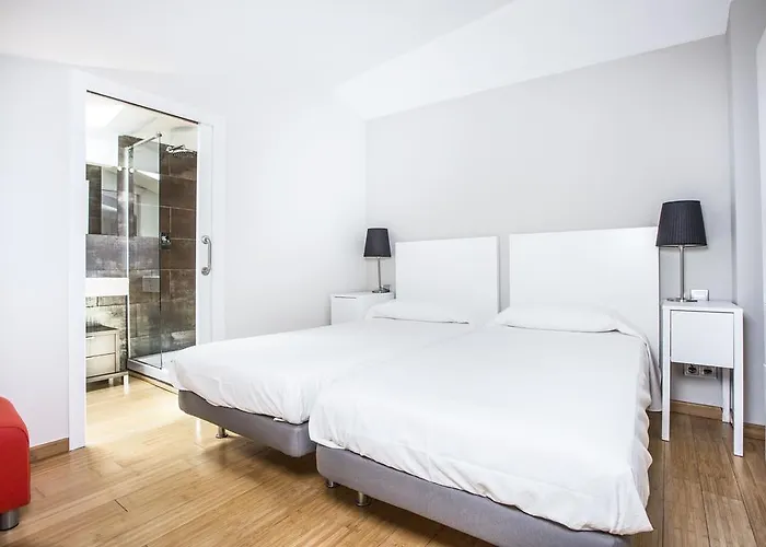 Housing Ginesta 9